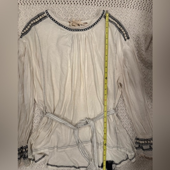 FREE PEOPLE WOMENS EMBROIDERY ON HOLIDAY
TOP SMALL CREAM COLOR - Picture 3 of 10